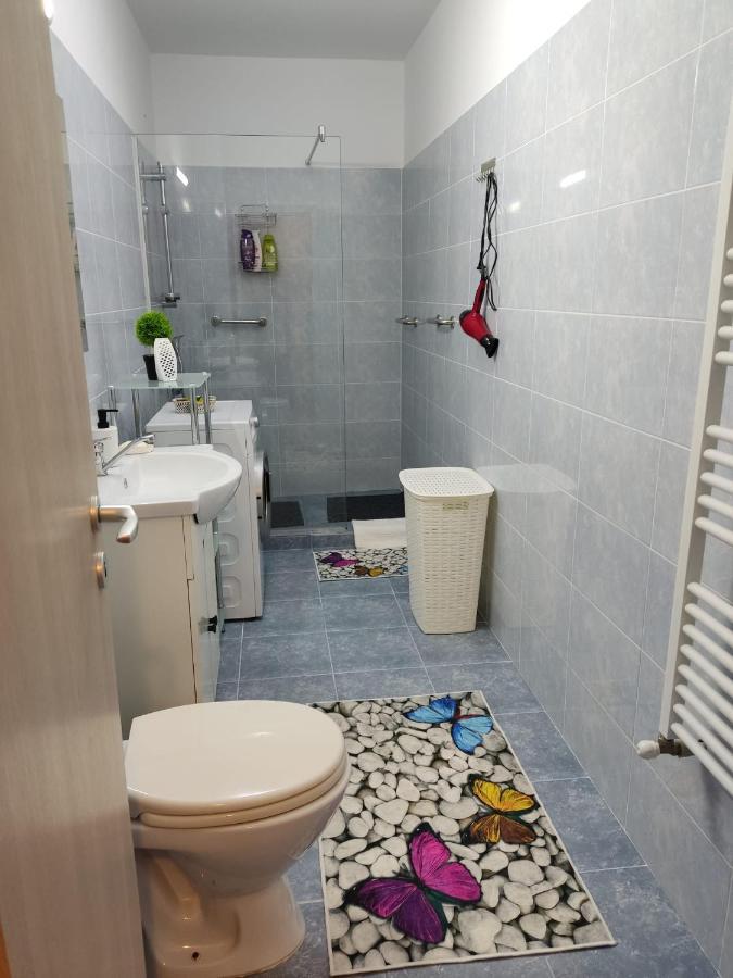 Cozy Apartment In Rasnov Esterno foto