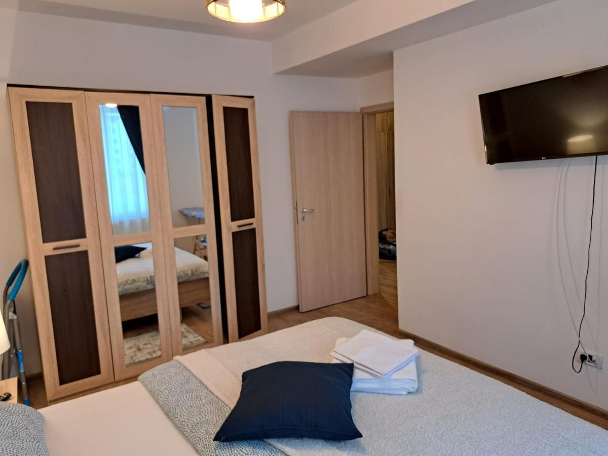 Cozy Apartment In Rasnov Esterno foto